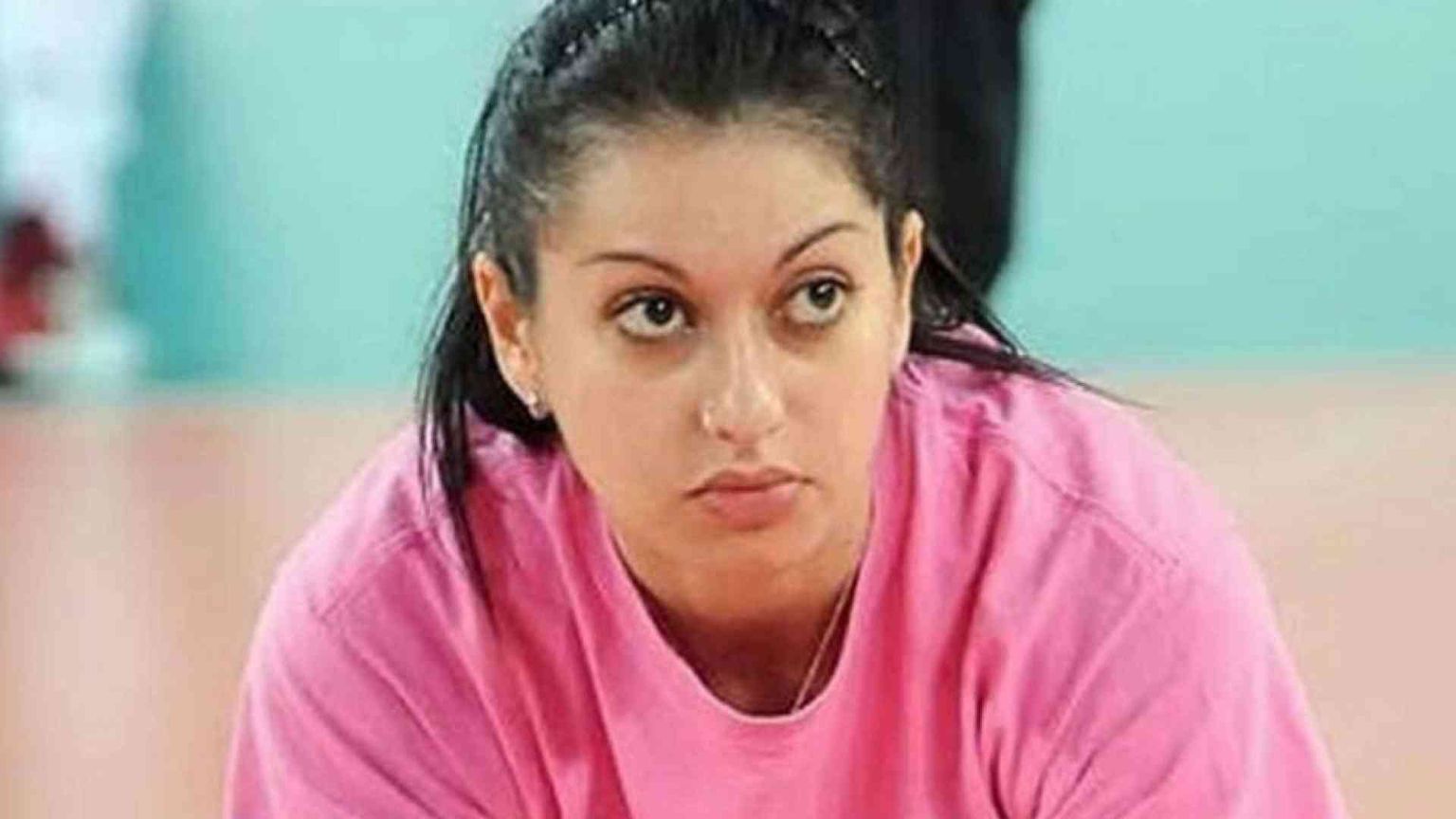 Chiesti i "danni" a pallavolista incinta. "Senza di lei campionato finito"