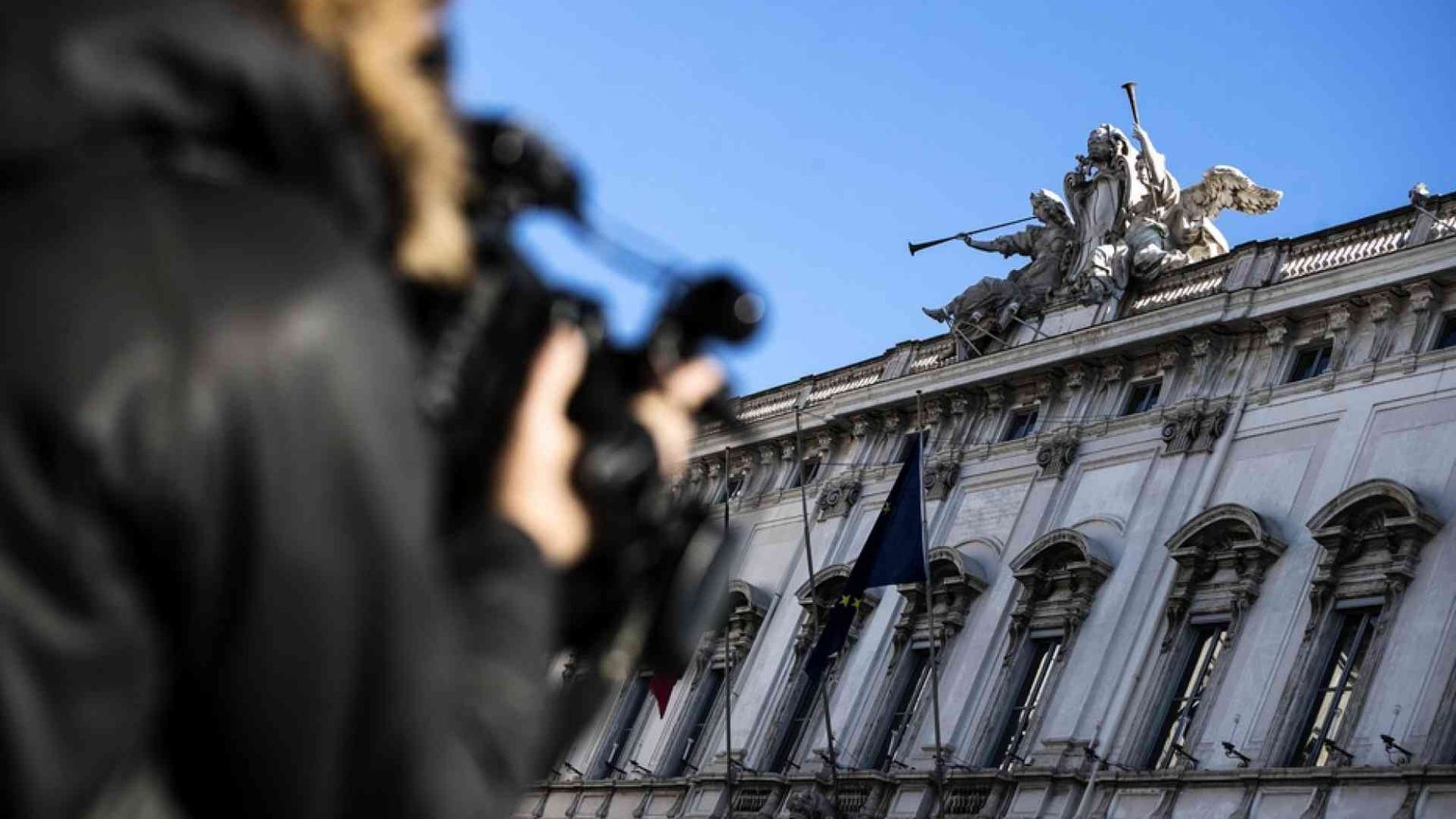Il giurista Bilotti: surrogata, il figlio non è un prodotto