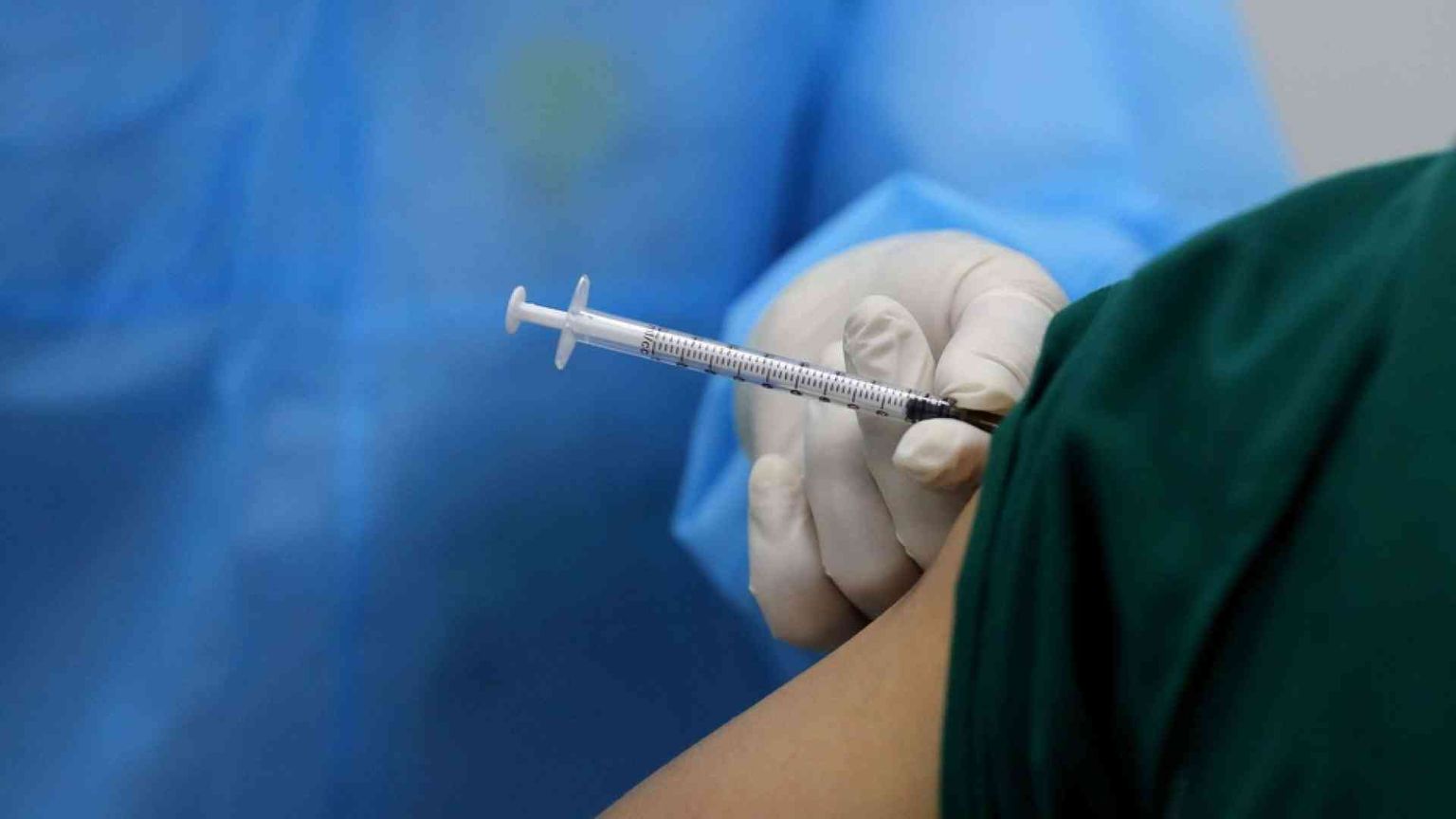«Vaccini a noi pazienti fragili (e a chi ci assiste), un tunnel burocratico»