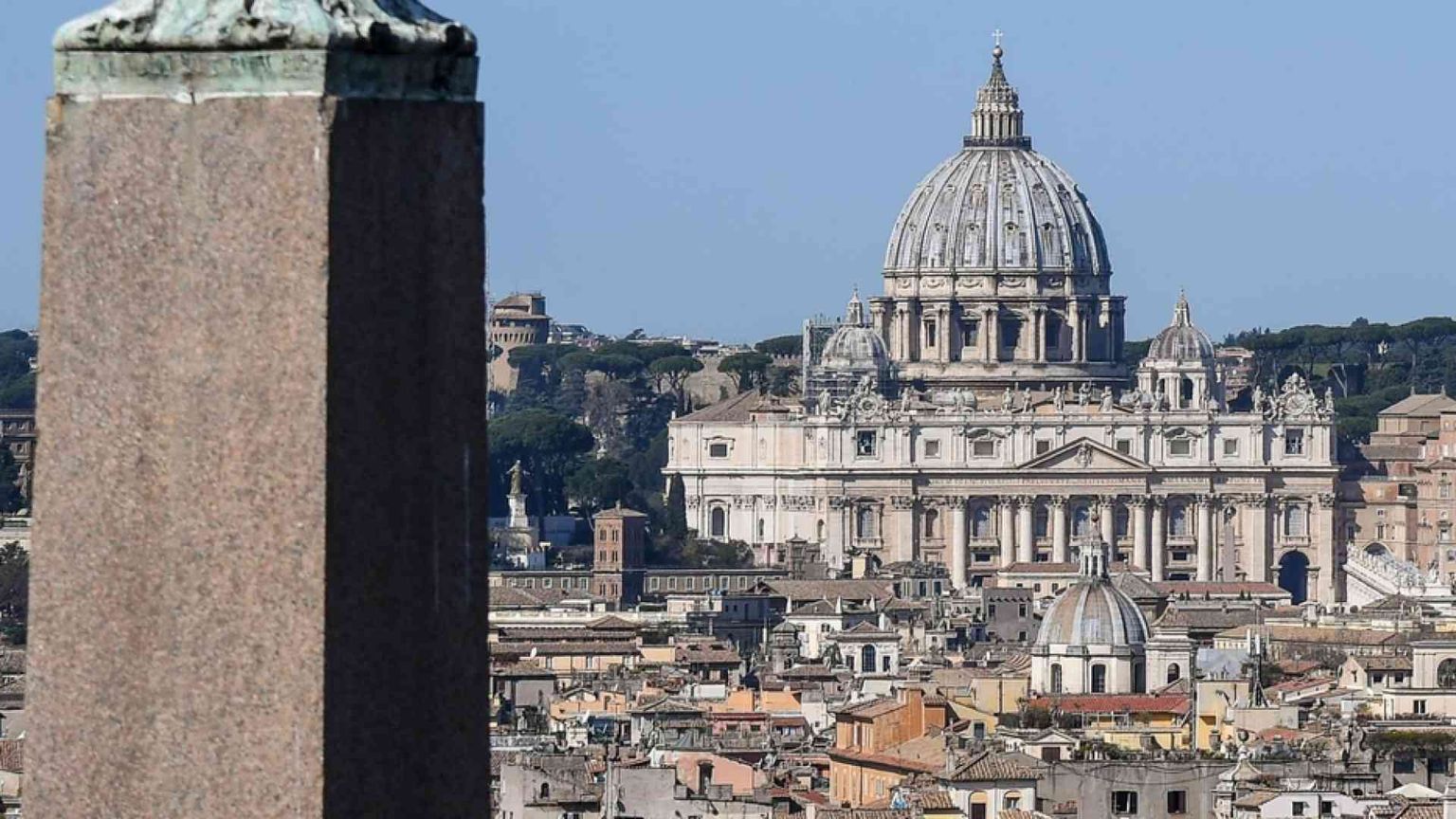 La Santa Sede non taglia la carità