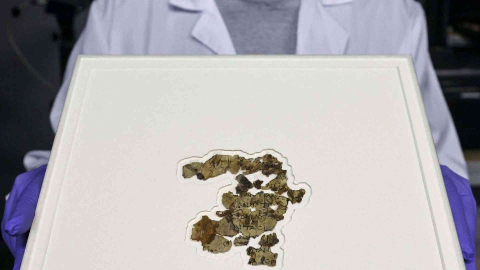 Ritrovati in una grotta in Israele frammenti di una Bibbia del II secolo