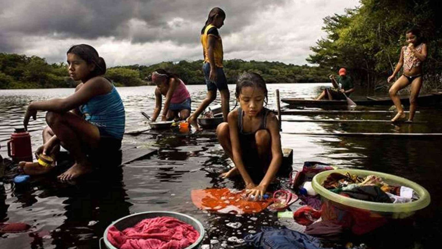 Amazzonia, il virus non ha sconfitto la gente del fiume