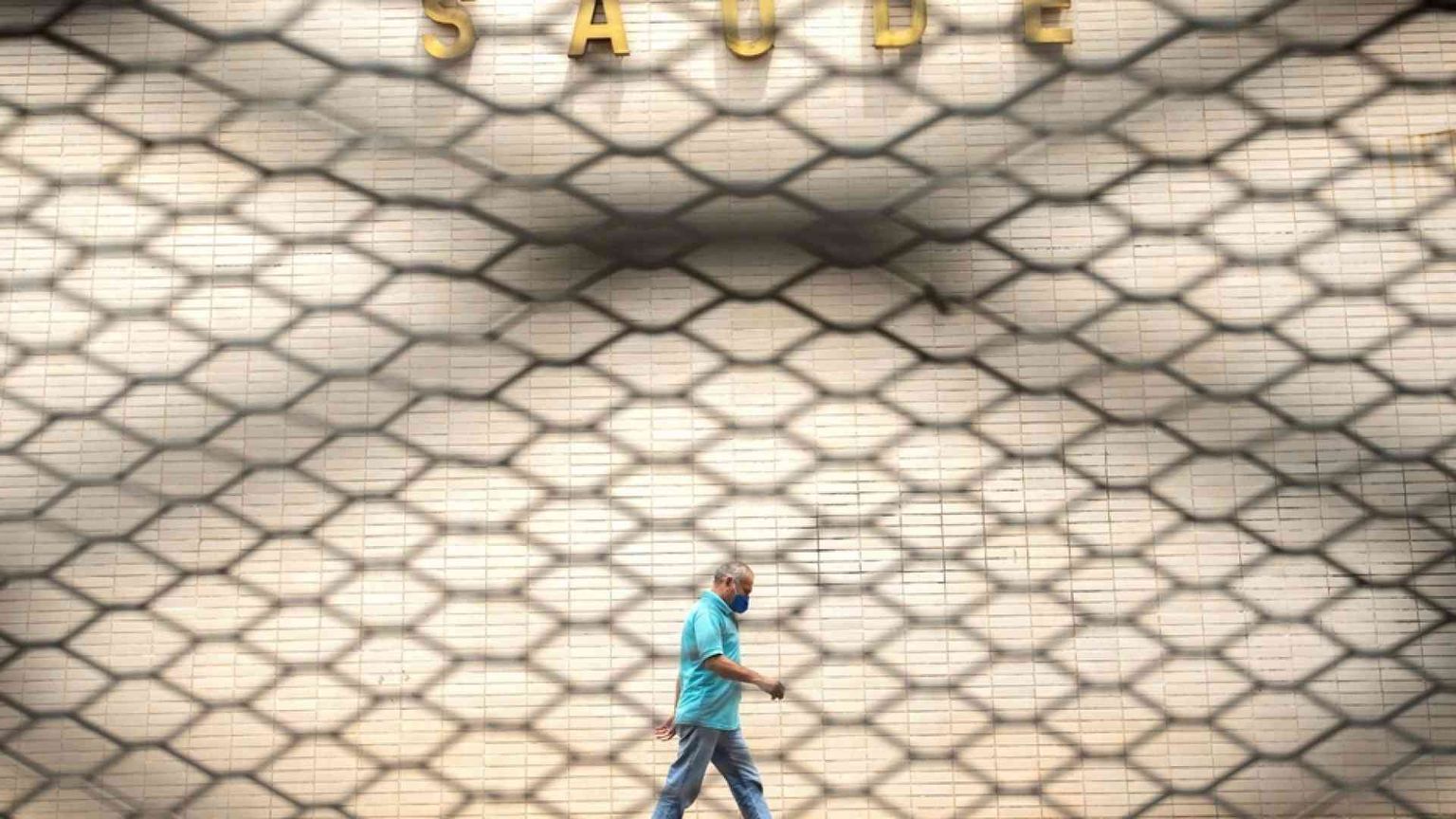 Il labirinto della crisi tra Bolsonaro, Covid e militari