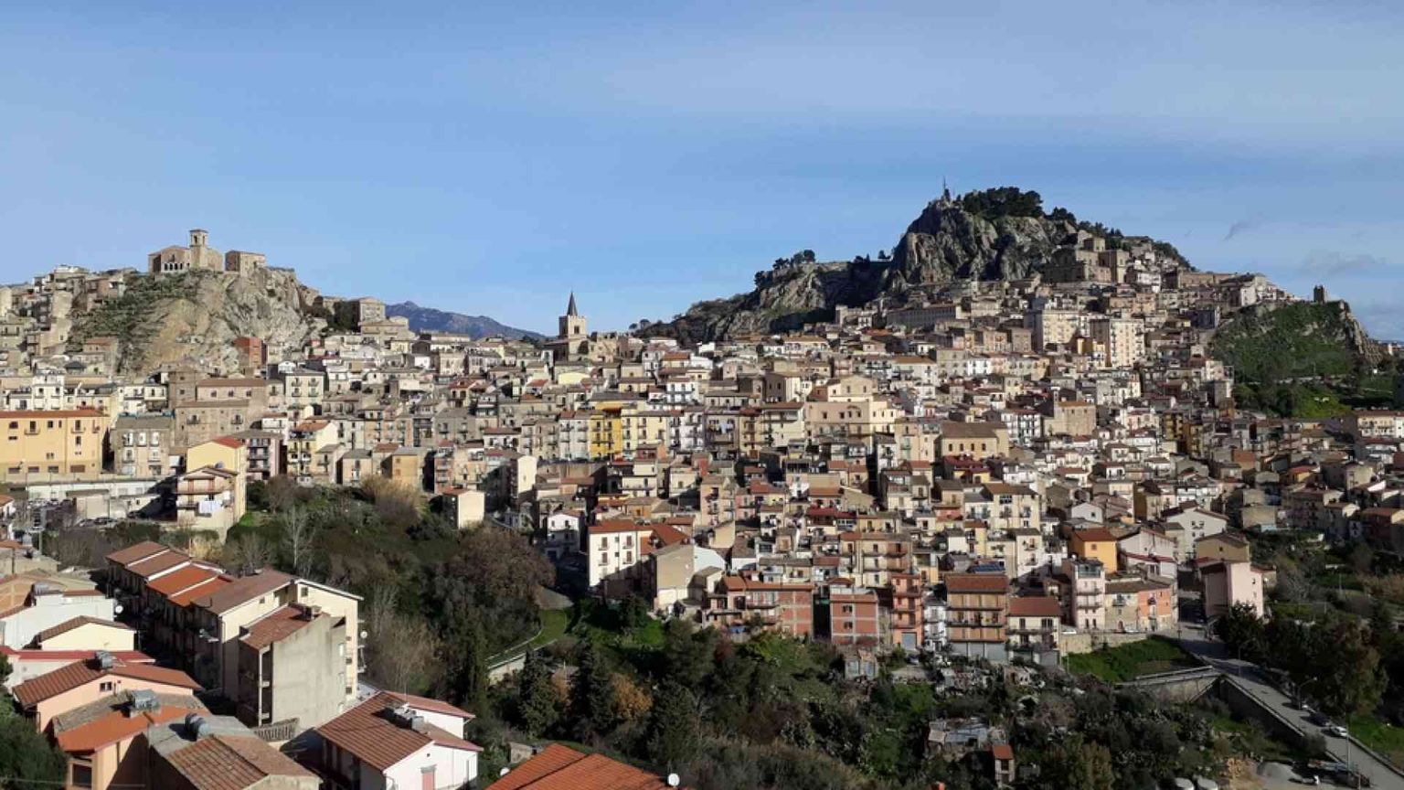 C'è una Sicilia "lombarda" che parla in galloitalico