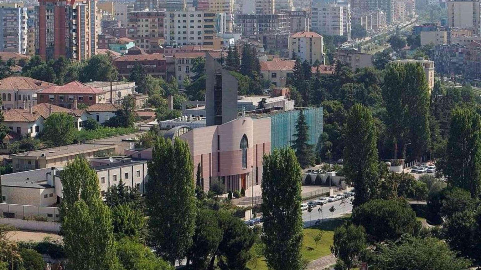 Albania alle urne, i vescovi invitano alla partecipazione responsabile