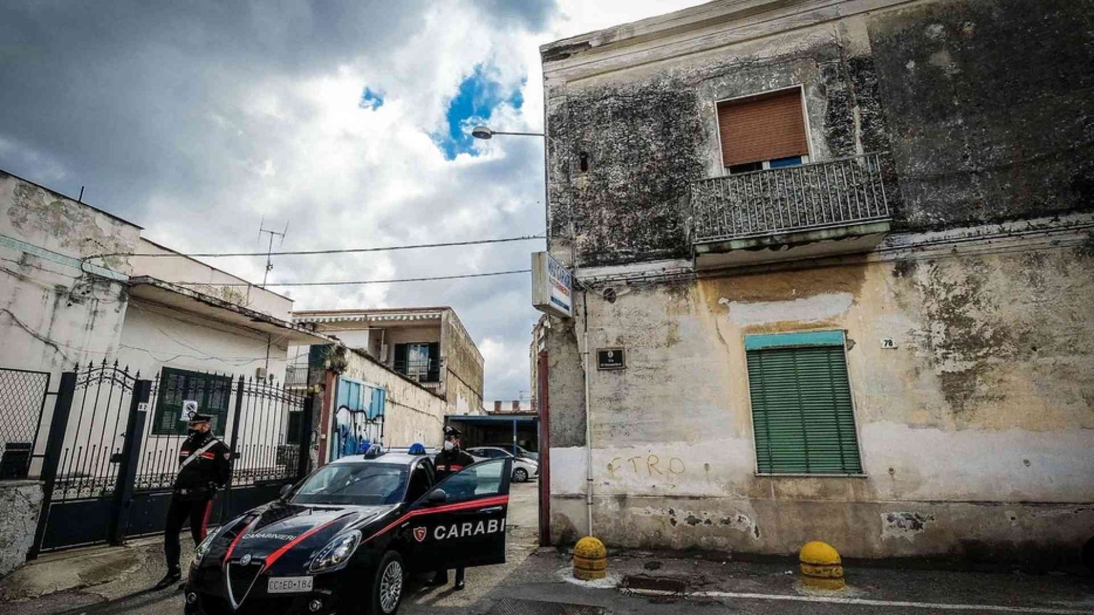 Massacrato per un parcheggio. Il dolore e le domande inevitabili