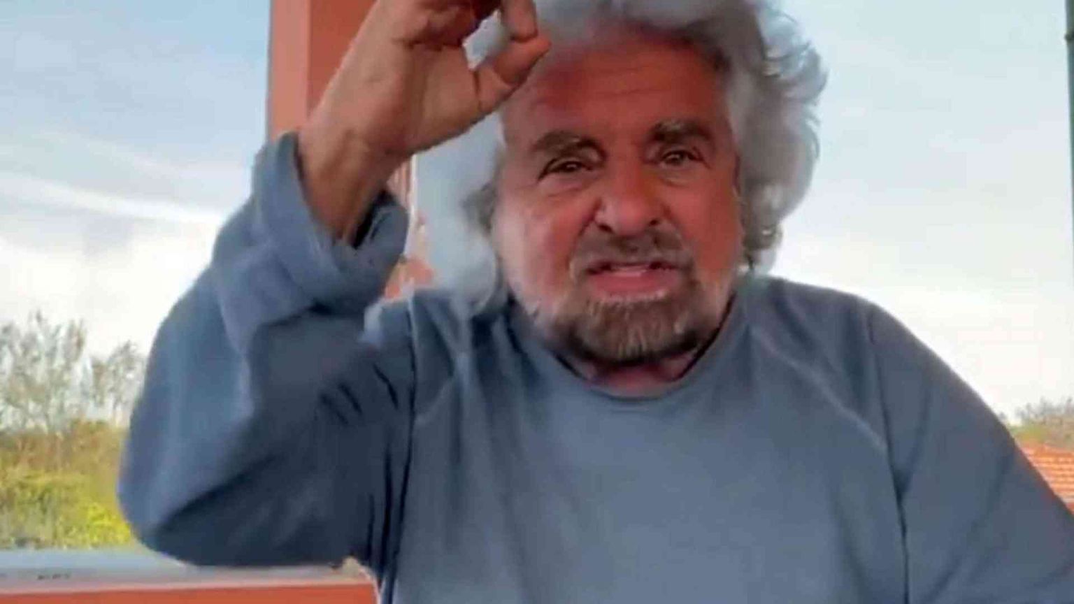 Grillo e la difesa del figlio, Conte prende le distanze