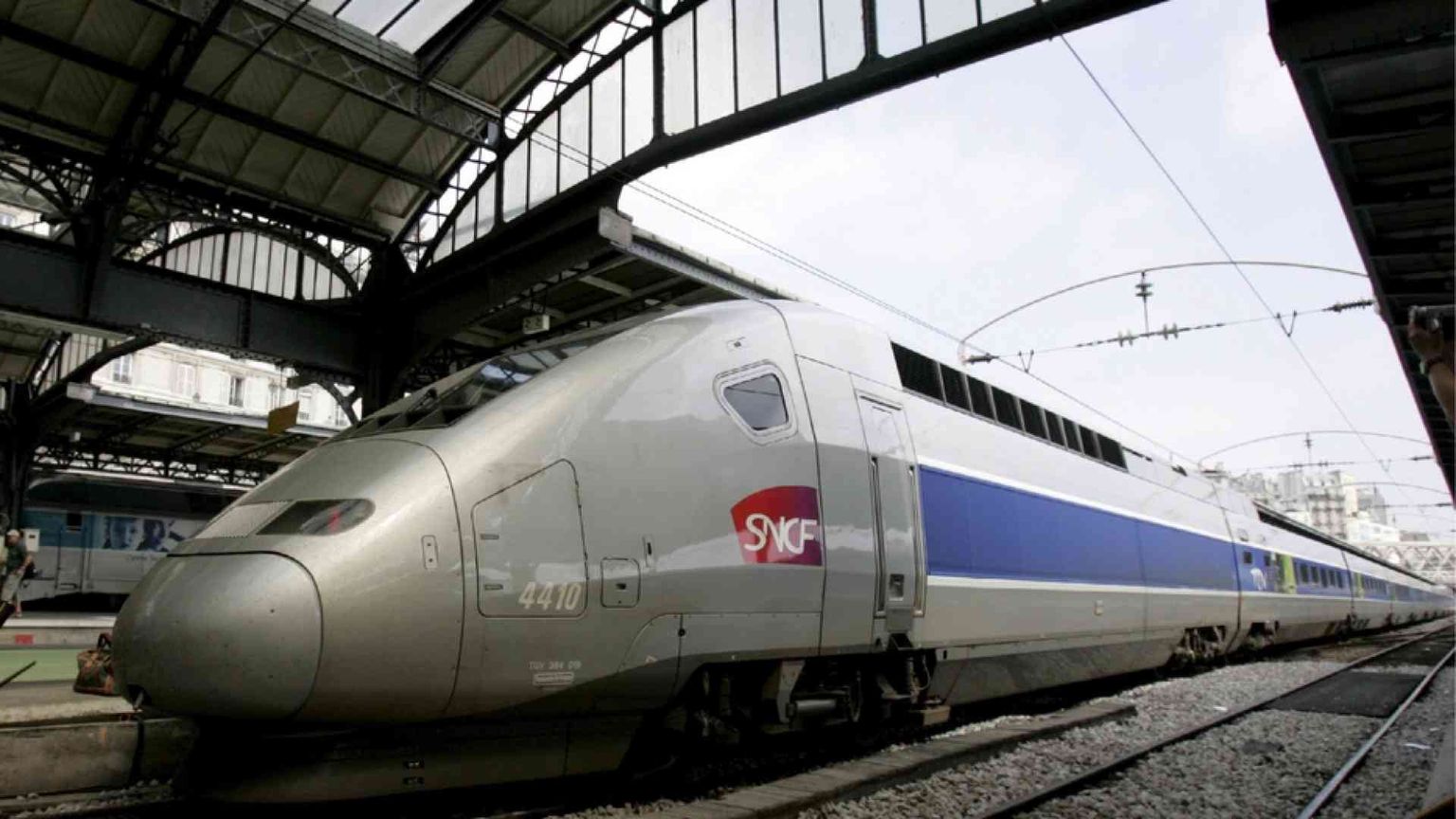 Addio alla «pozione» di Asterix ora la Francia vuol rallentare