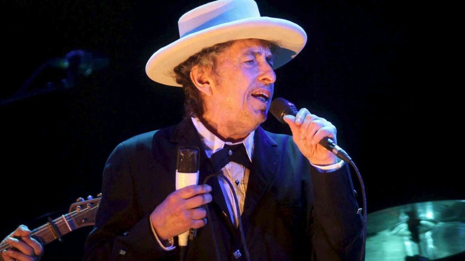 Bob Dylan compie 80 anni. Ecco il ritratto di un genio musicale