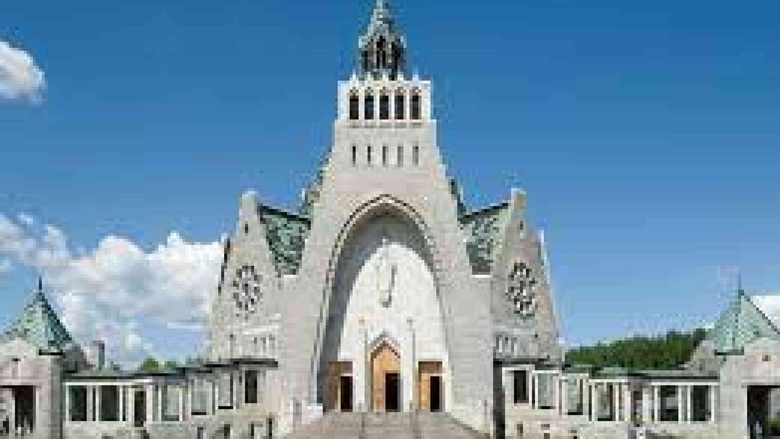 In Canada dalla Vergine del fiume ghiacciato