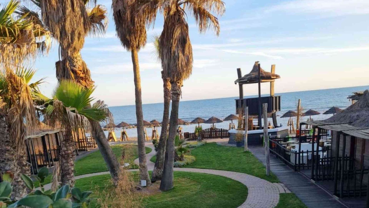 Lo stabilimento balneare "Village" sconfigge mafia e burocrazia