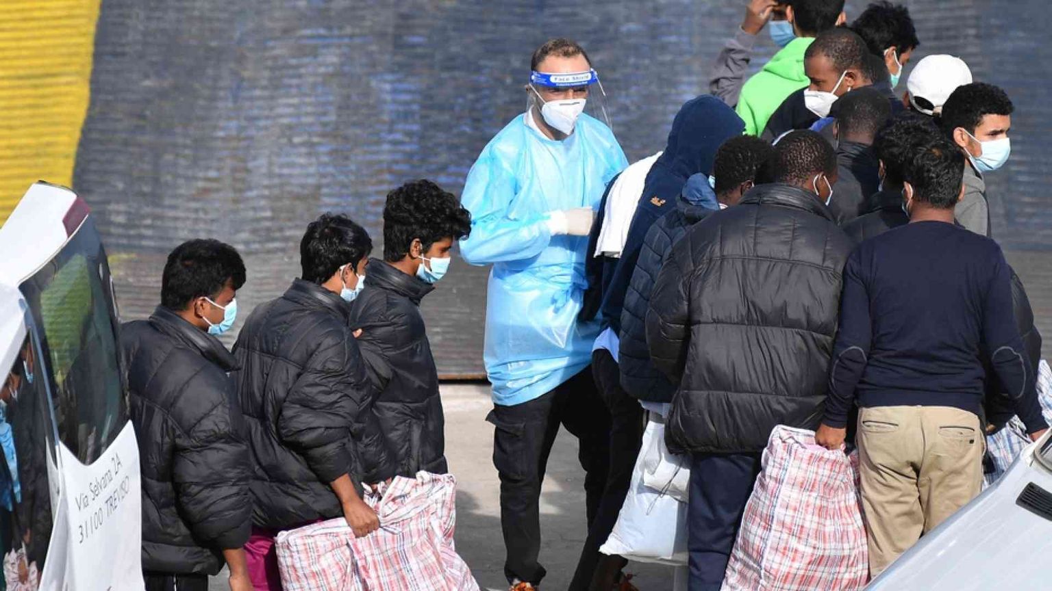 «Una coalizione di volenterosi per accogliere rifugiati nell'Ue»