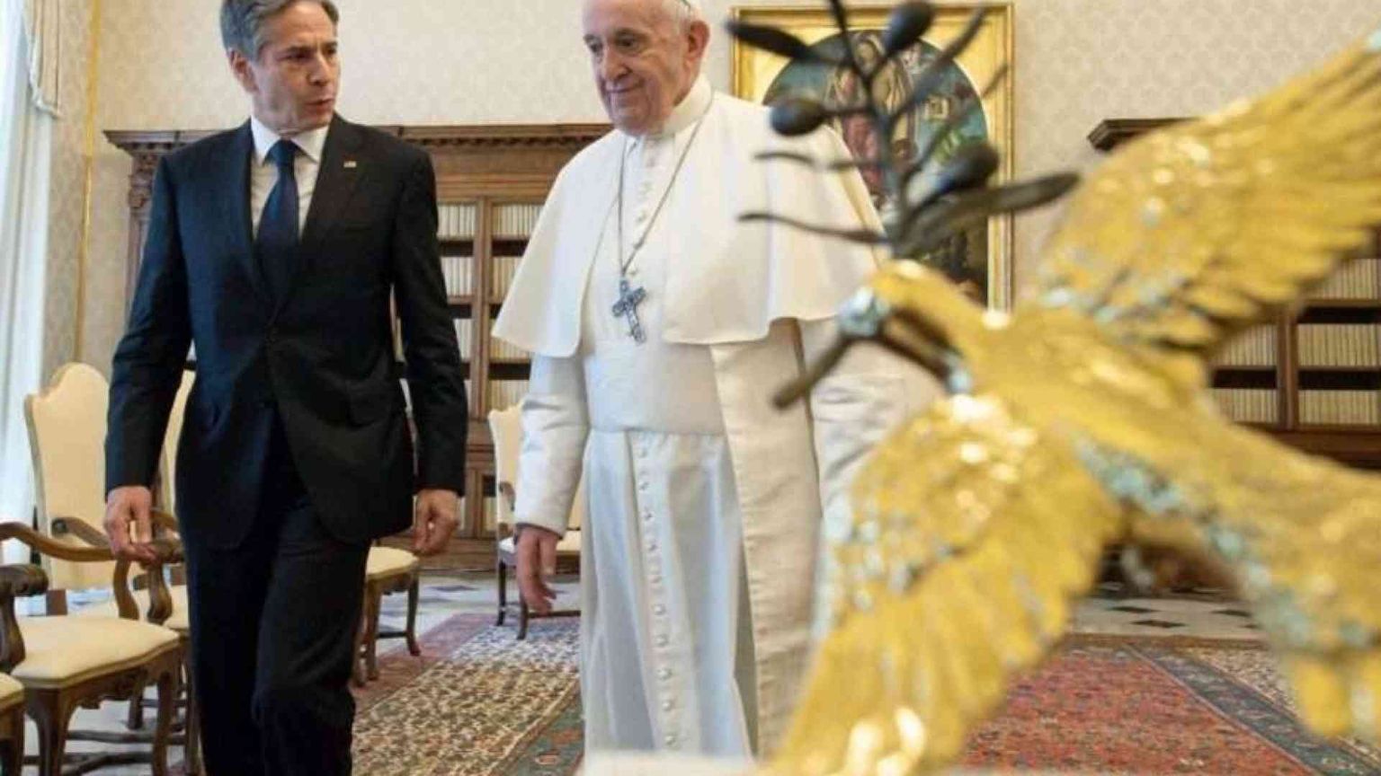 «Vaccini a tutti, Ue e Usa siano leader»