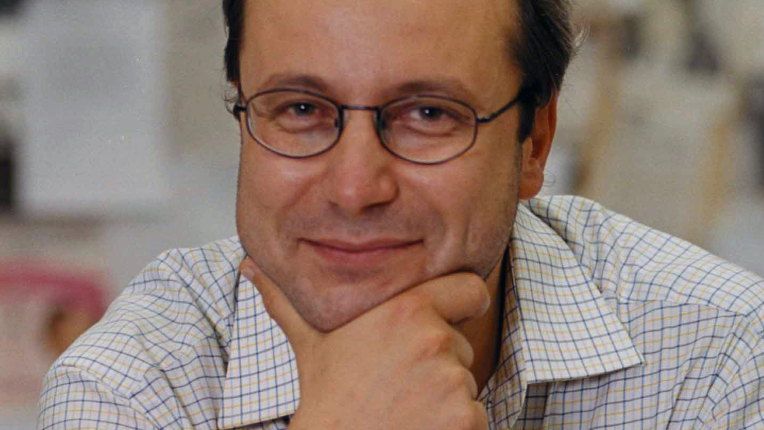 Addio Conte, ritorno a Rousseau. E il Movimento vede le Stelle