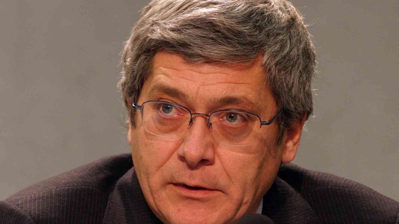 L'operazione del Papa: la stenosi scoperta dal nuovo medico personale Bernabei