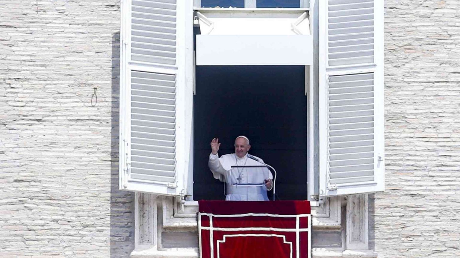 Papa Francesco: liberi da pregiudizi e aperti alle sorprese di Dio