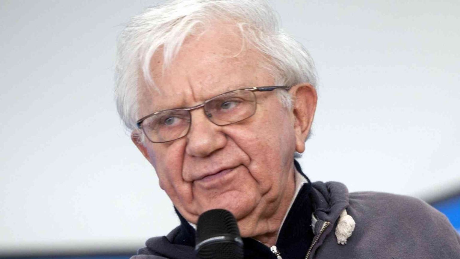 Dipendenze "virus nel virus": sei scelte per combatterle