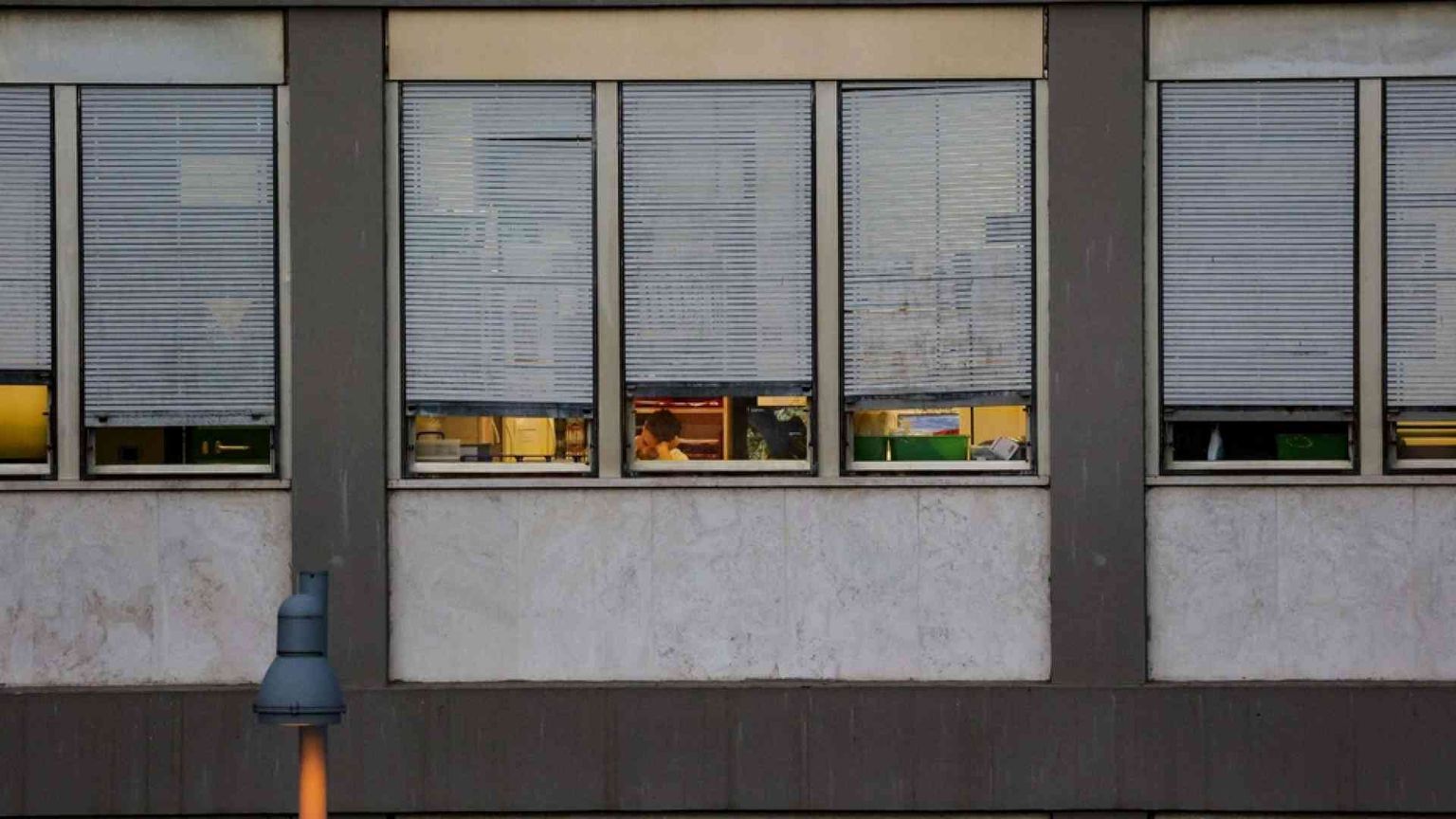 Il Papa reciterà l'Angelus dal Gemelli. I disegni dei bambini per lui