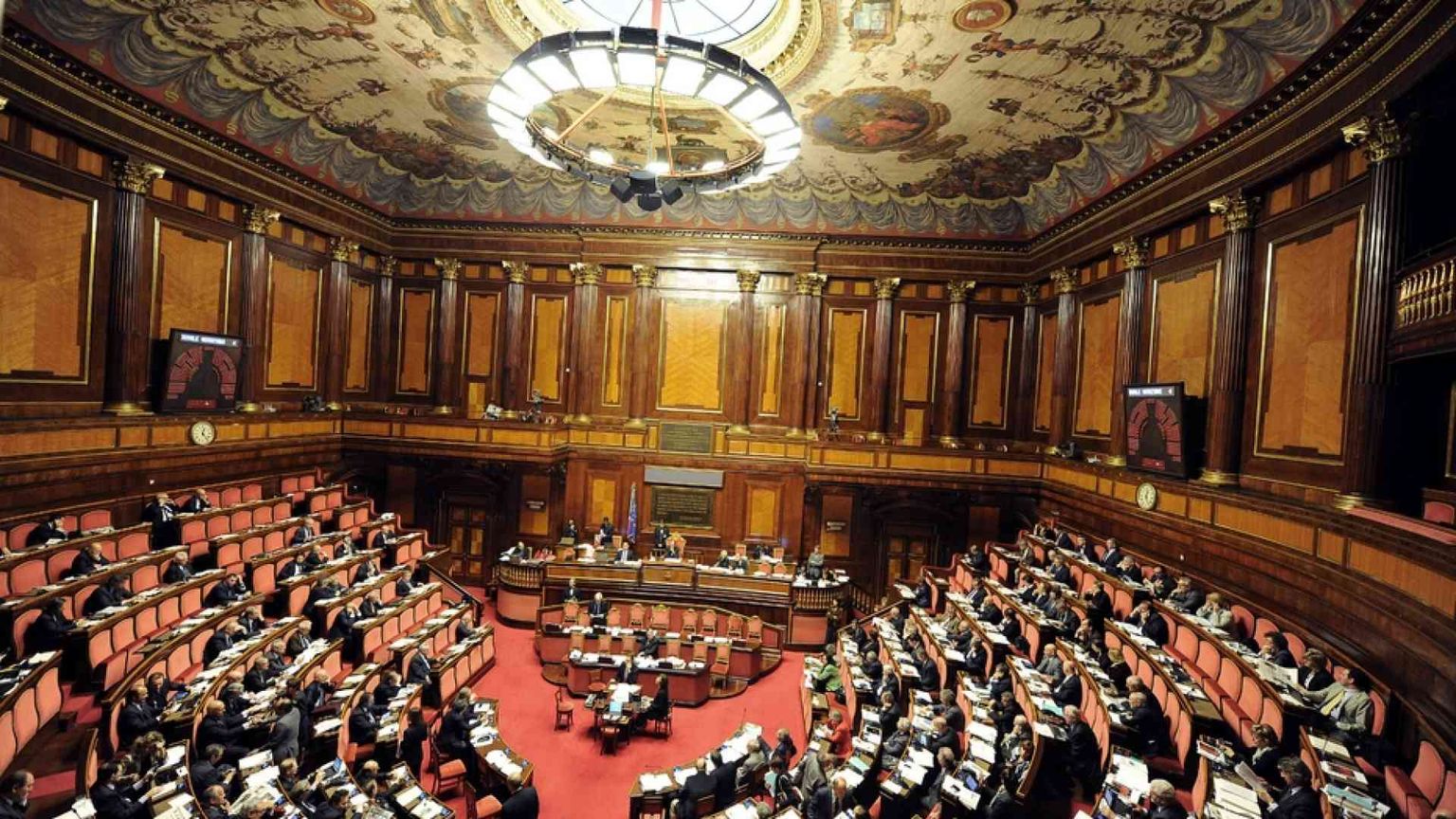 Ddl Zan, oggi la sfida degli emendamenti. Ma si profila il voto a settembre