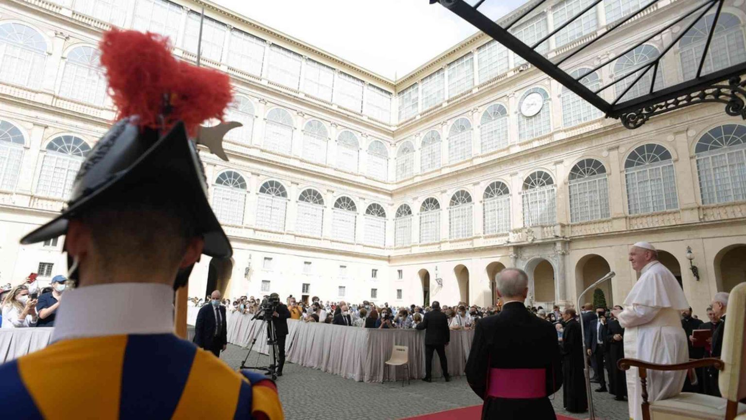 Dal 4 agosto tornano le udienze generali di papa Francesco