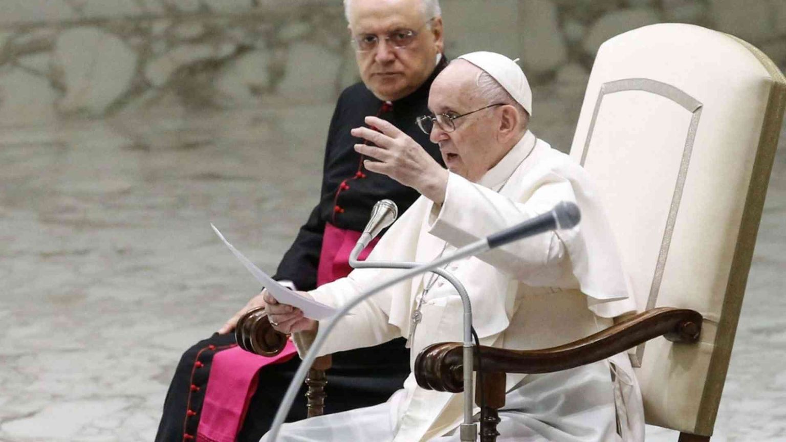 Il Papa: non ci sono Vangeli alla moda, il Vangelo è una novità radicale