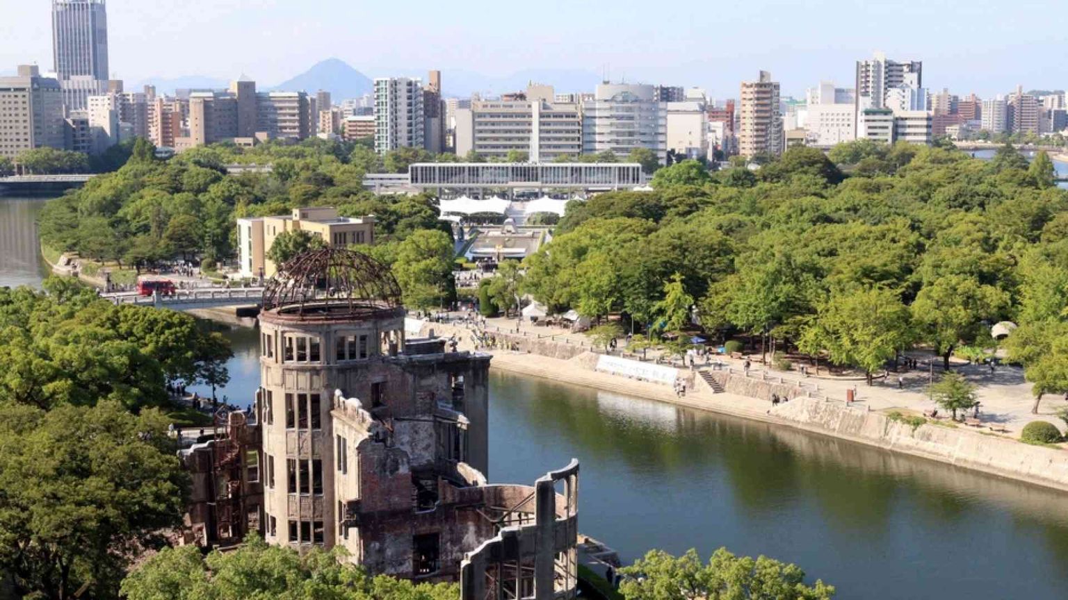 Sul sole di Hiroshima l'eclissi della memoria