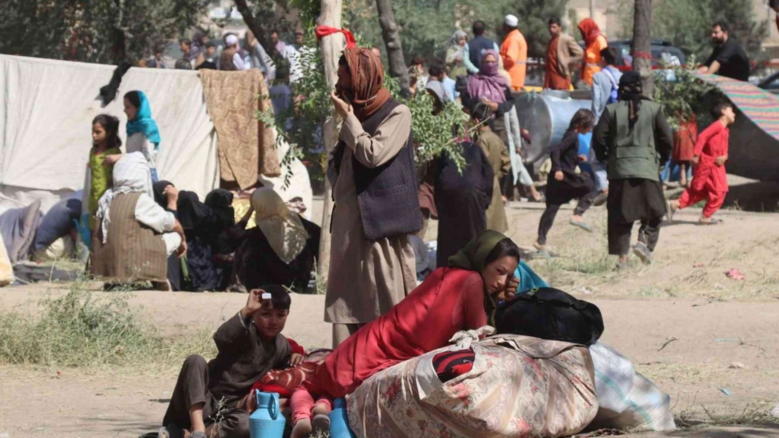 L'Afghanistan crolla, ma nella Ue c'è chi vorrebbe continuare i rimpatri