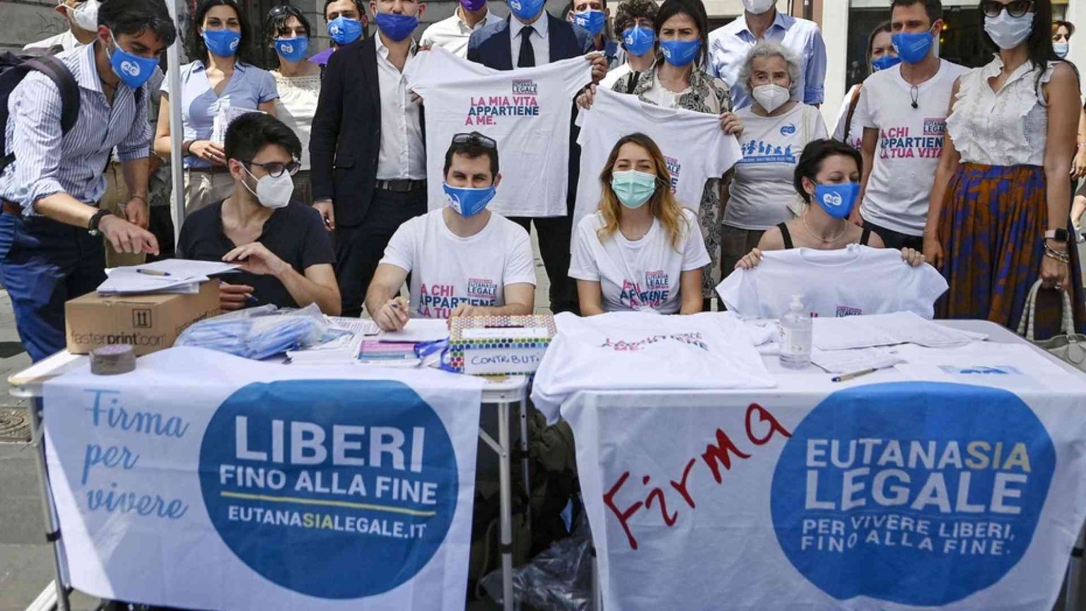 «Referendum eutanasia, già raccolte le 500mila firme»