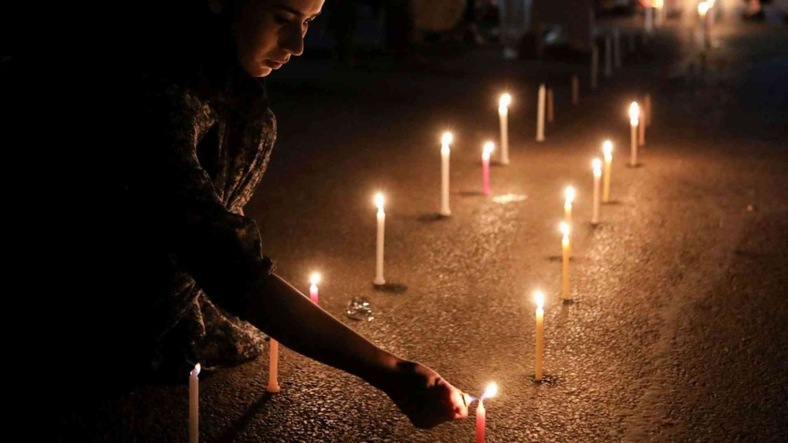 I vescovi italiani: dolore e sdegno per la strage. Preghiamo per la pace