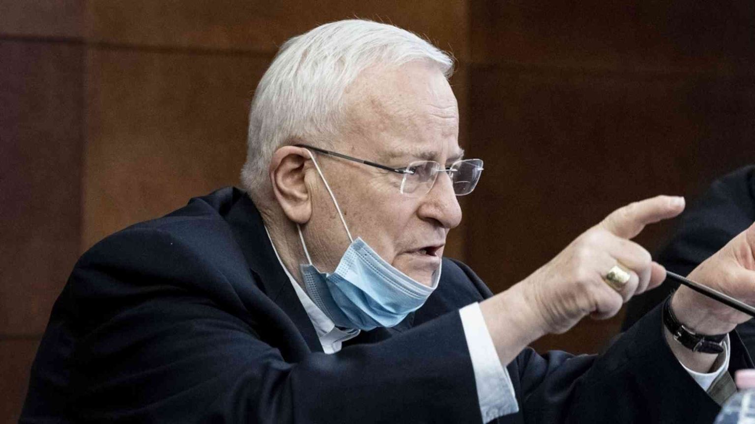 Bassetti: battersi sempre per la pace per costruire un mondo migliore