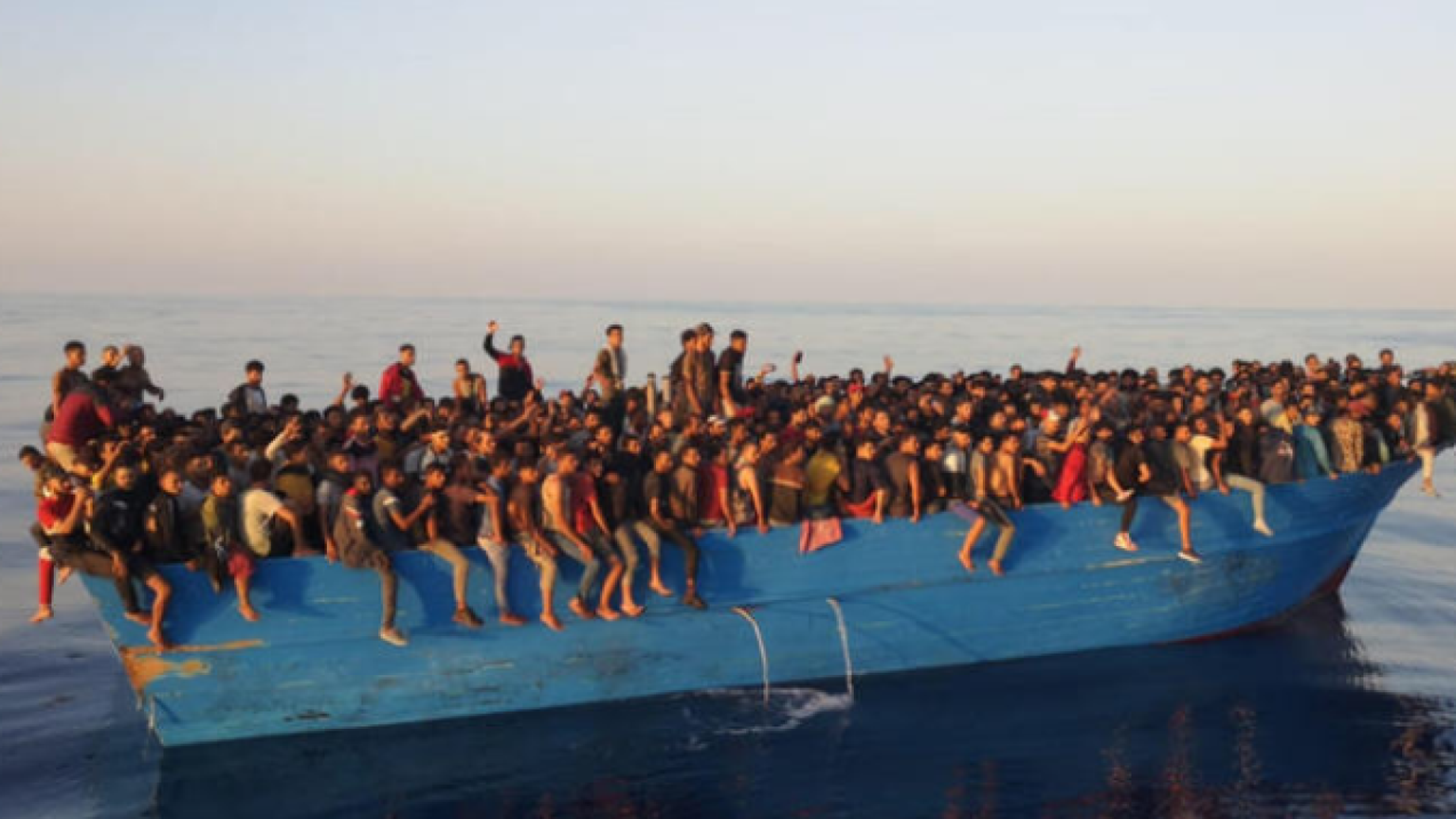 Arrestati 5 egiziani. Violenze in Libia e durante la navigazione