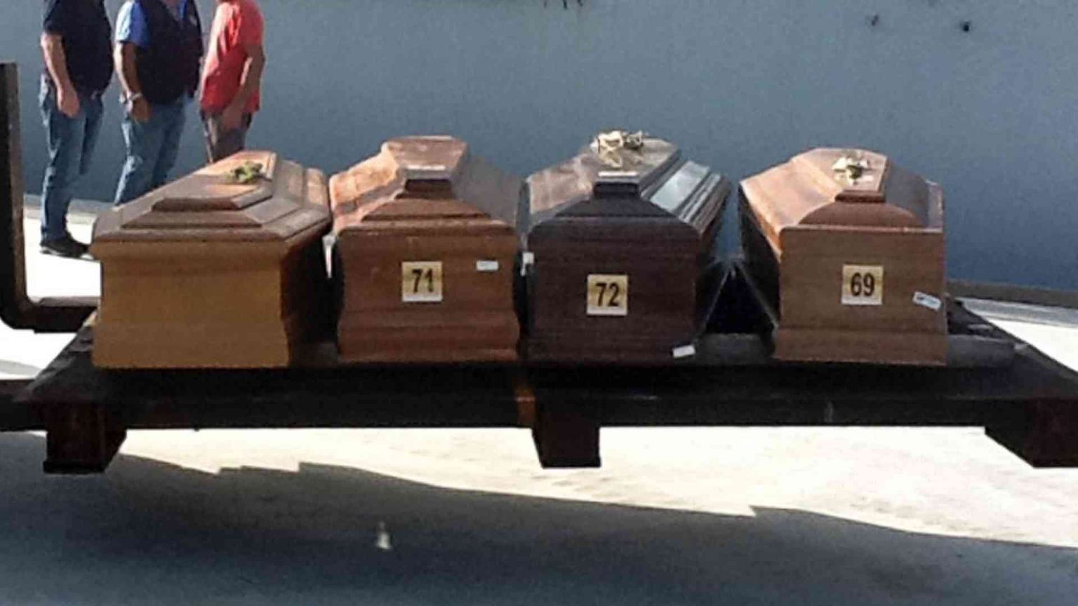 Migranti nelle fosse comuni? «Si rinnova il dolore dei familiari»