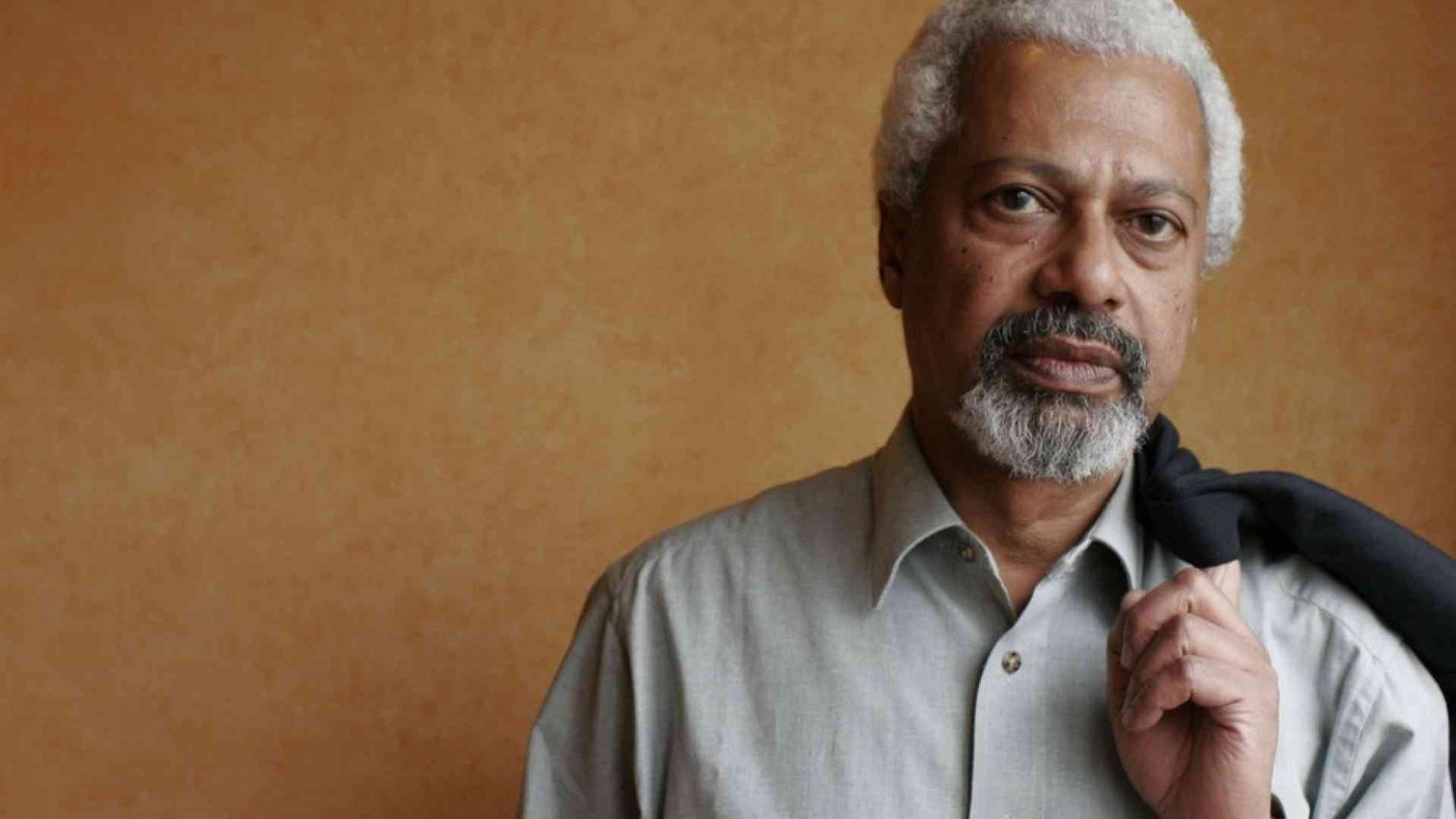 Il Nobel Gurnah: «Ora diamo voce al dramma dei rifugiati»