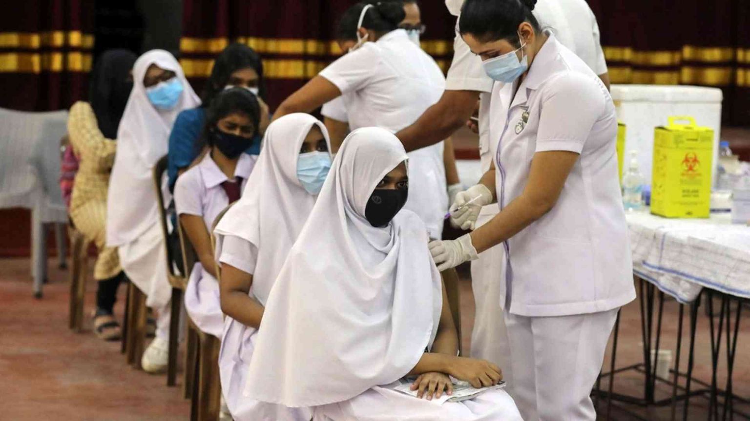 Il Papa: vaccini, le nazioni benestanti aiutino chi ne ha di meno