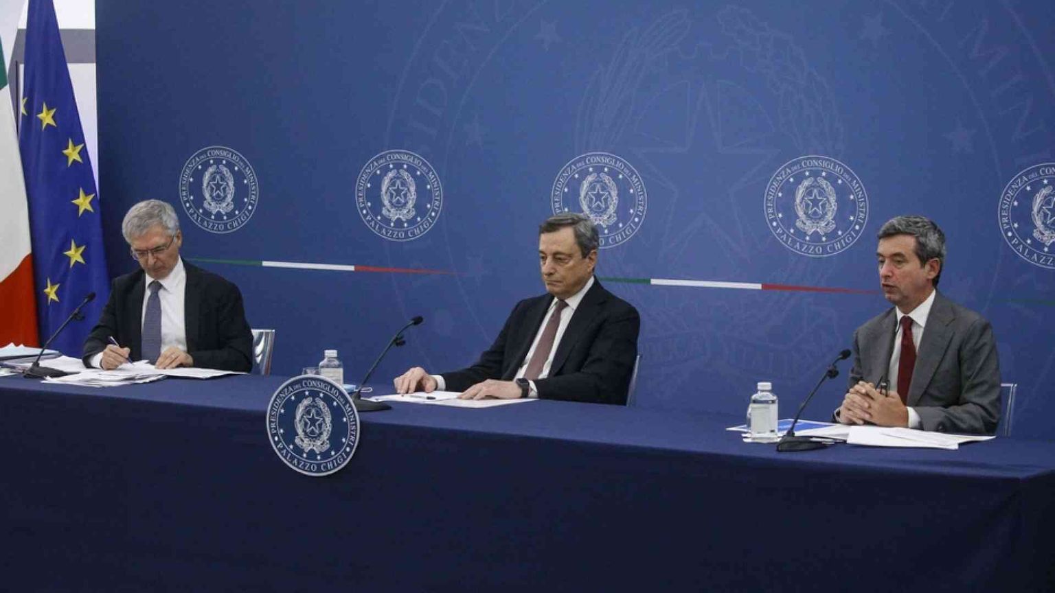 Taglio dell'Irpef, nel 2022 in pensione con Quota 102 / I punti principali