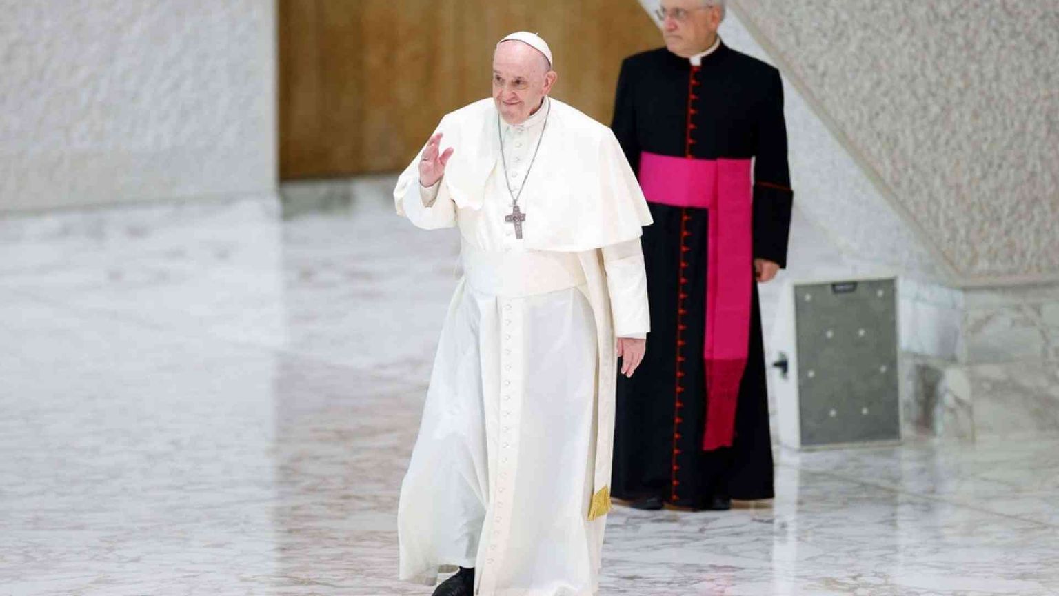 Il Papa: «Non stancatevi di fare del bene»