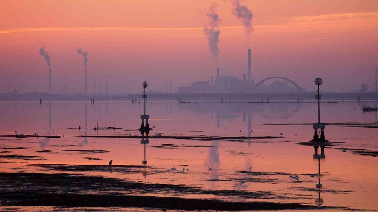 Intesa e Eni entrano in Bonifiche Ferraresi