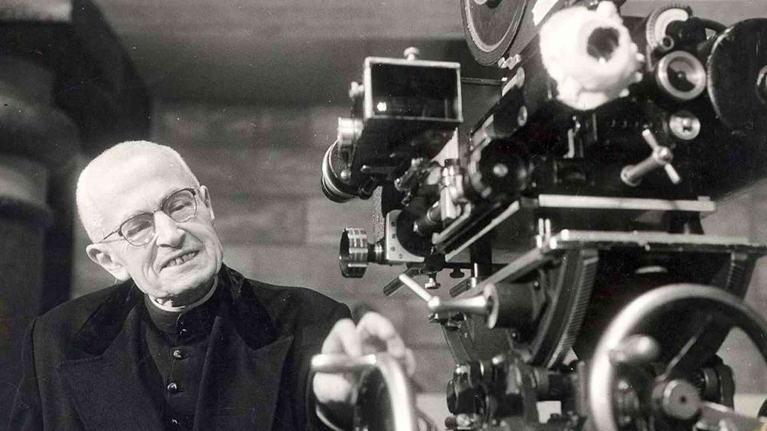 Don Alberione, aiutò la Chiesa a usare i nuovi mezzi di comunicazione