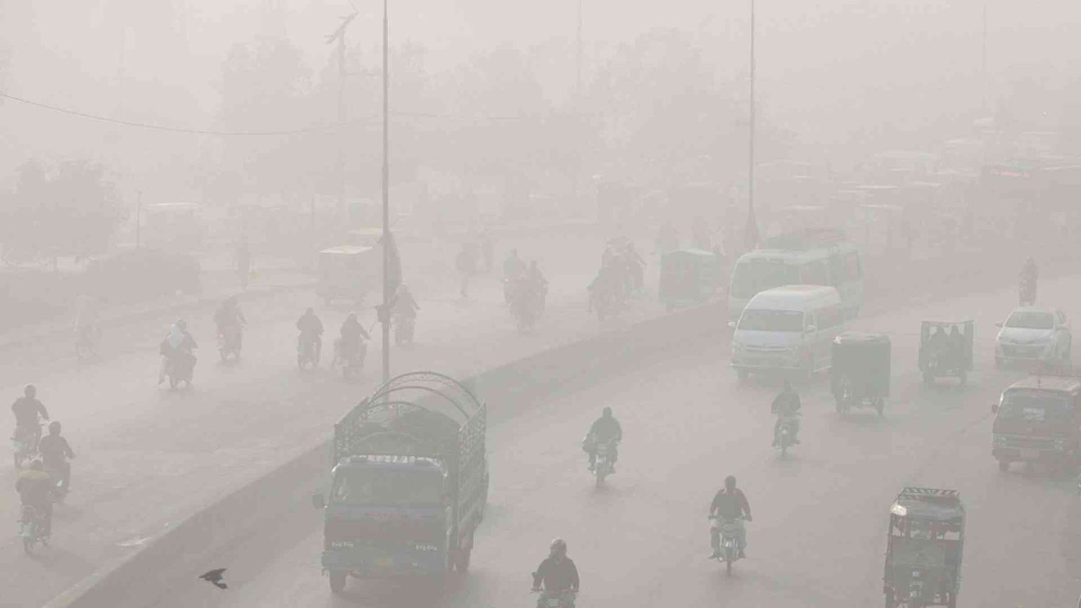 A Lahore il triste record di città più inquinata al mondo