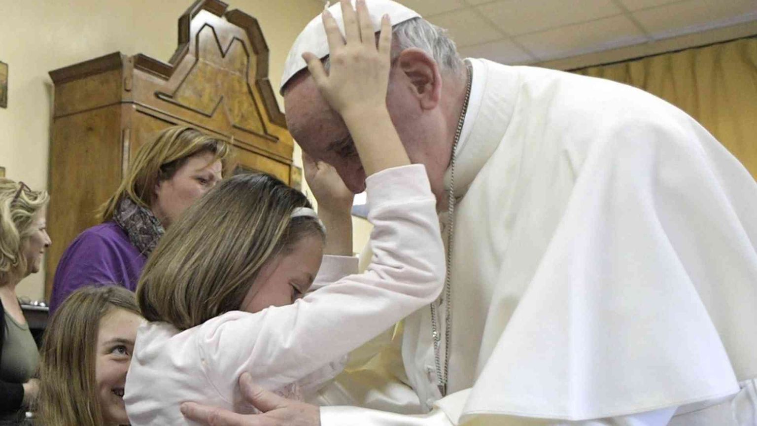 Il Papa ai disabili: la Chiesa vi ama e ha bisogno di voi