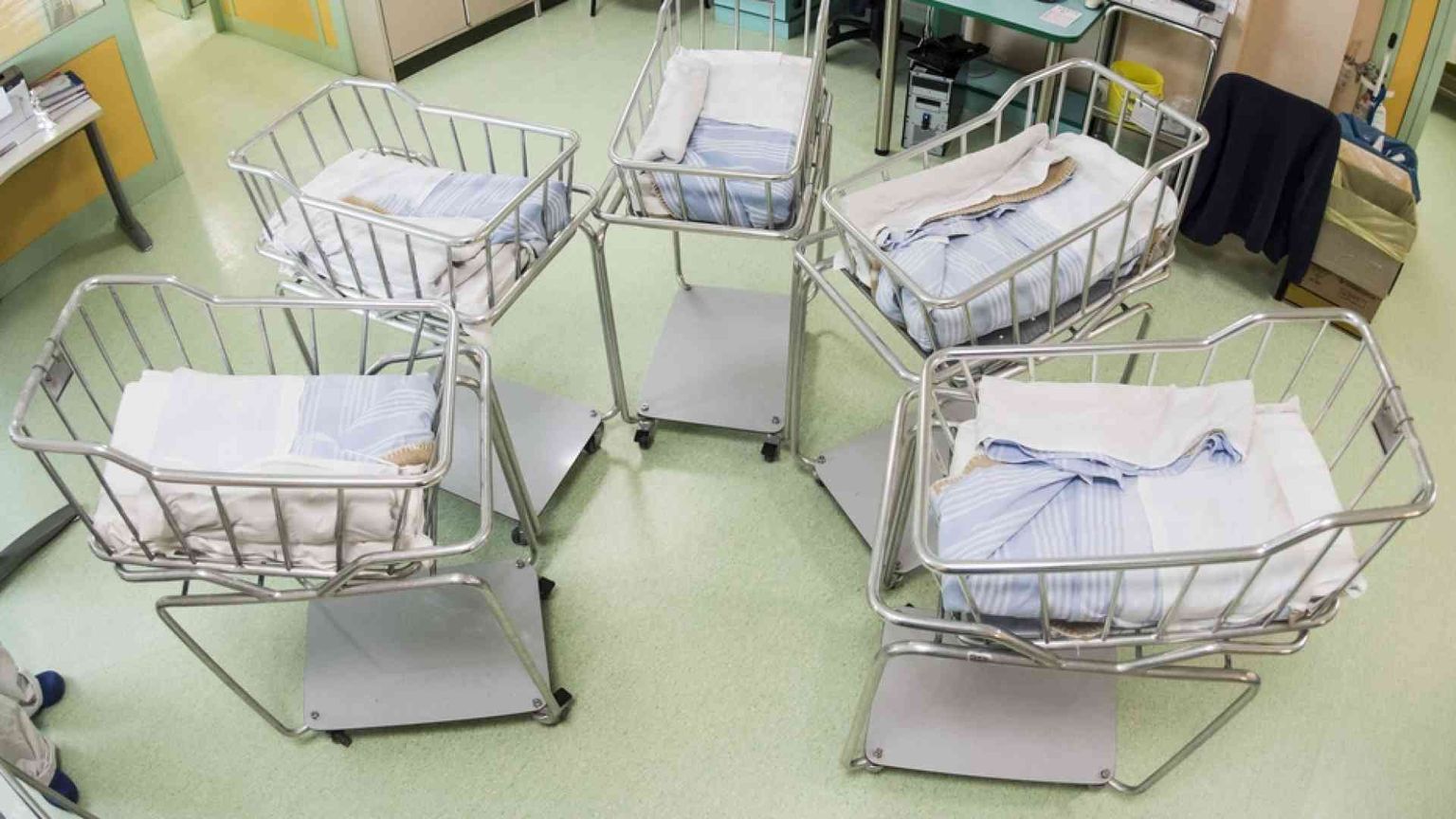 Il destino degli italiani: pochi, vecchi e soli. E le famiglie si restringono