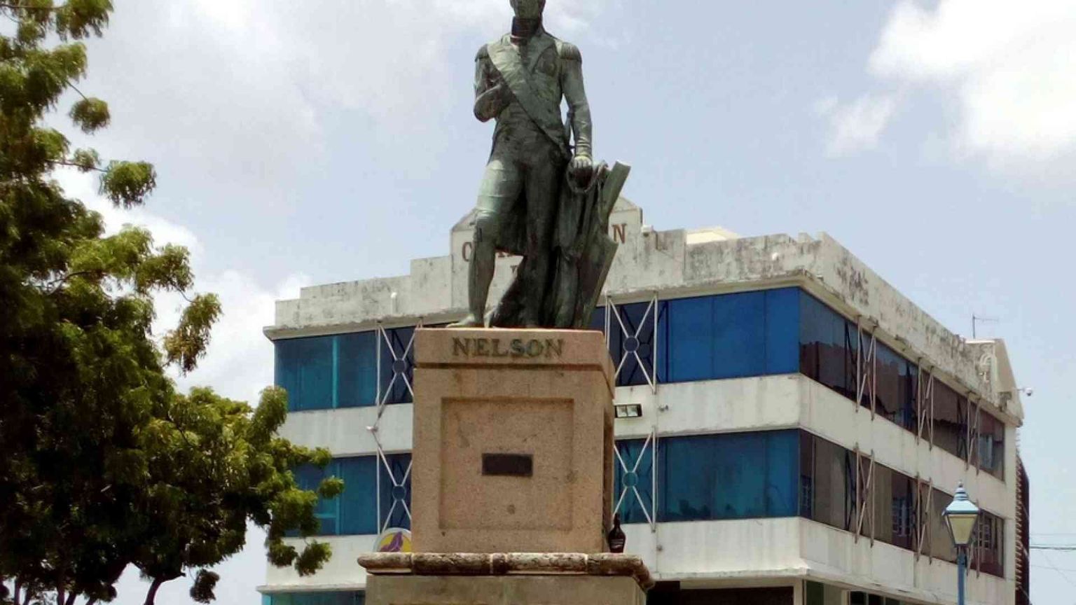 Le Barbados dicono addio alla regina Elisabetta e puntano sulla Cina