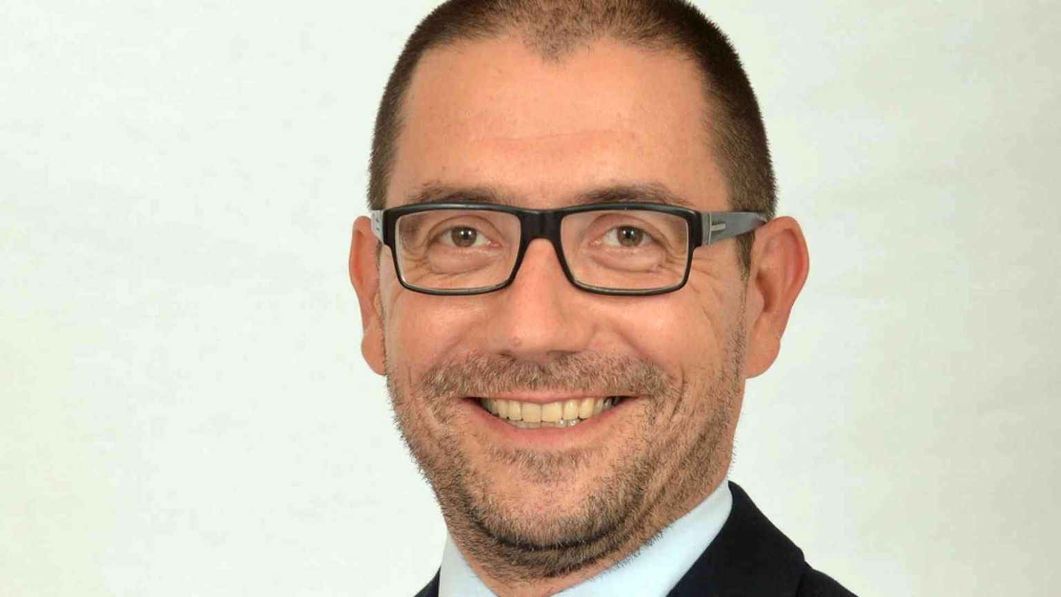 Una proposta: si smetta di odiare tanto chi soffre