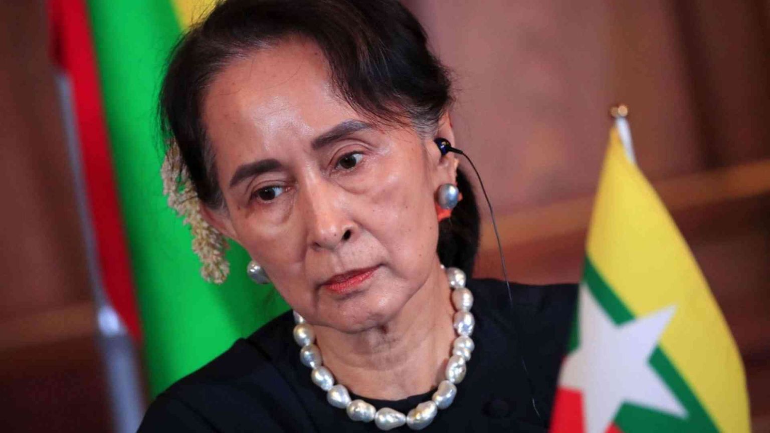 Aung San Suu Kyi condannata a 2 anni di carcere. L'Onu: farsa, sia liberata