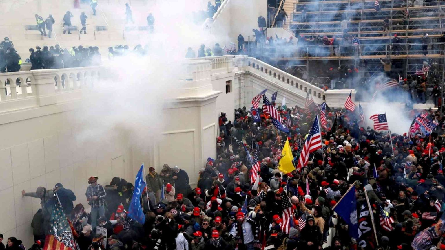 «C'era un piano per un golpe il 6 gennaio e mantenere Trump al potere»