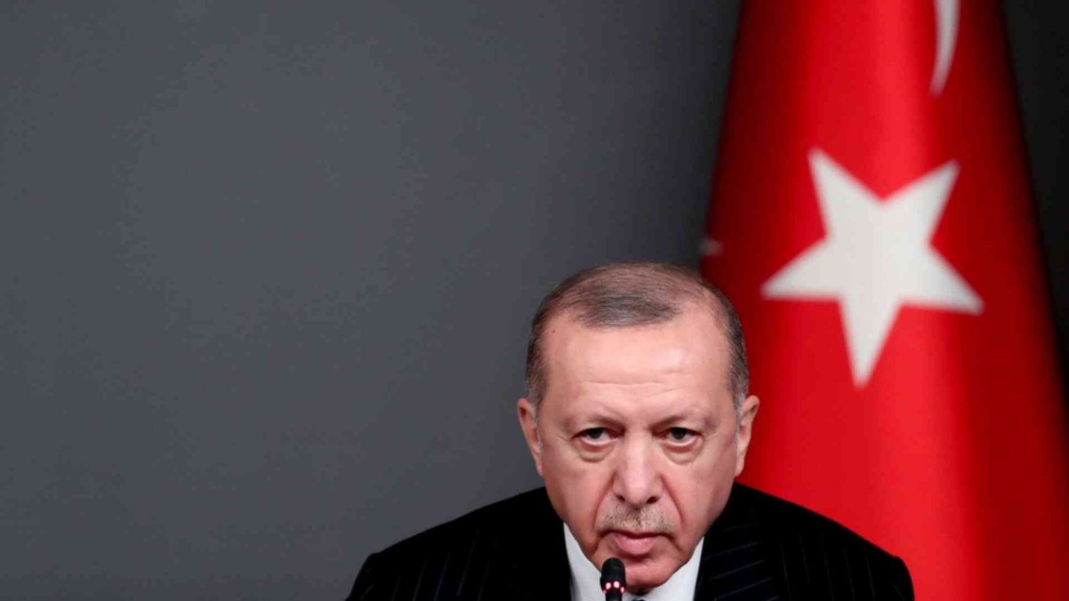 Erdogan non ha piu una Lira, la Turchia sprofonda nella crisi economica