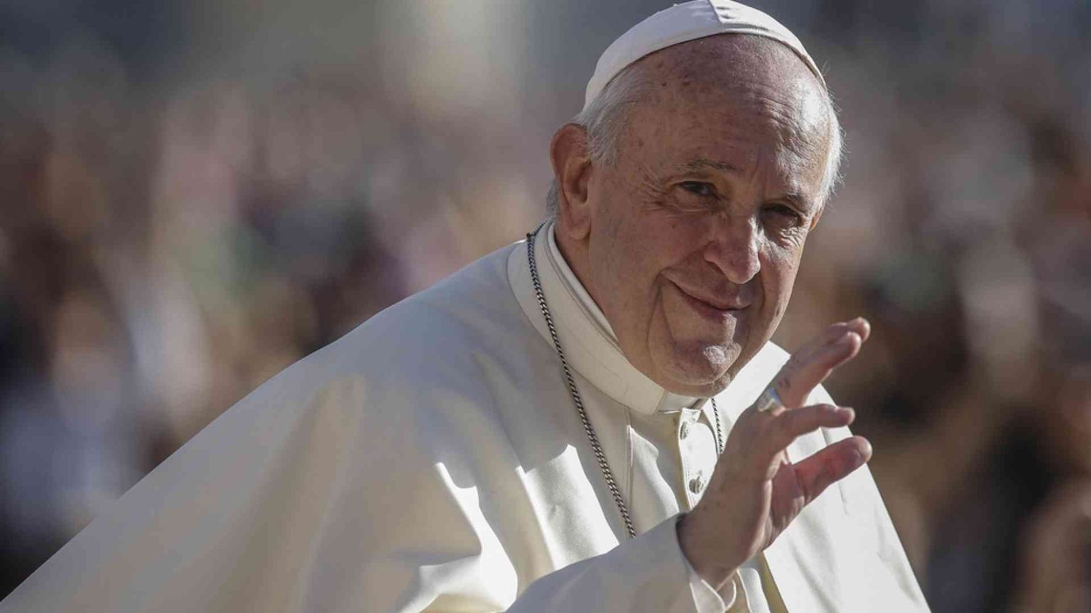 Papa Francesco è sacerdote da 52 anni