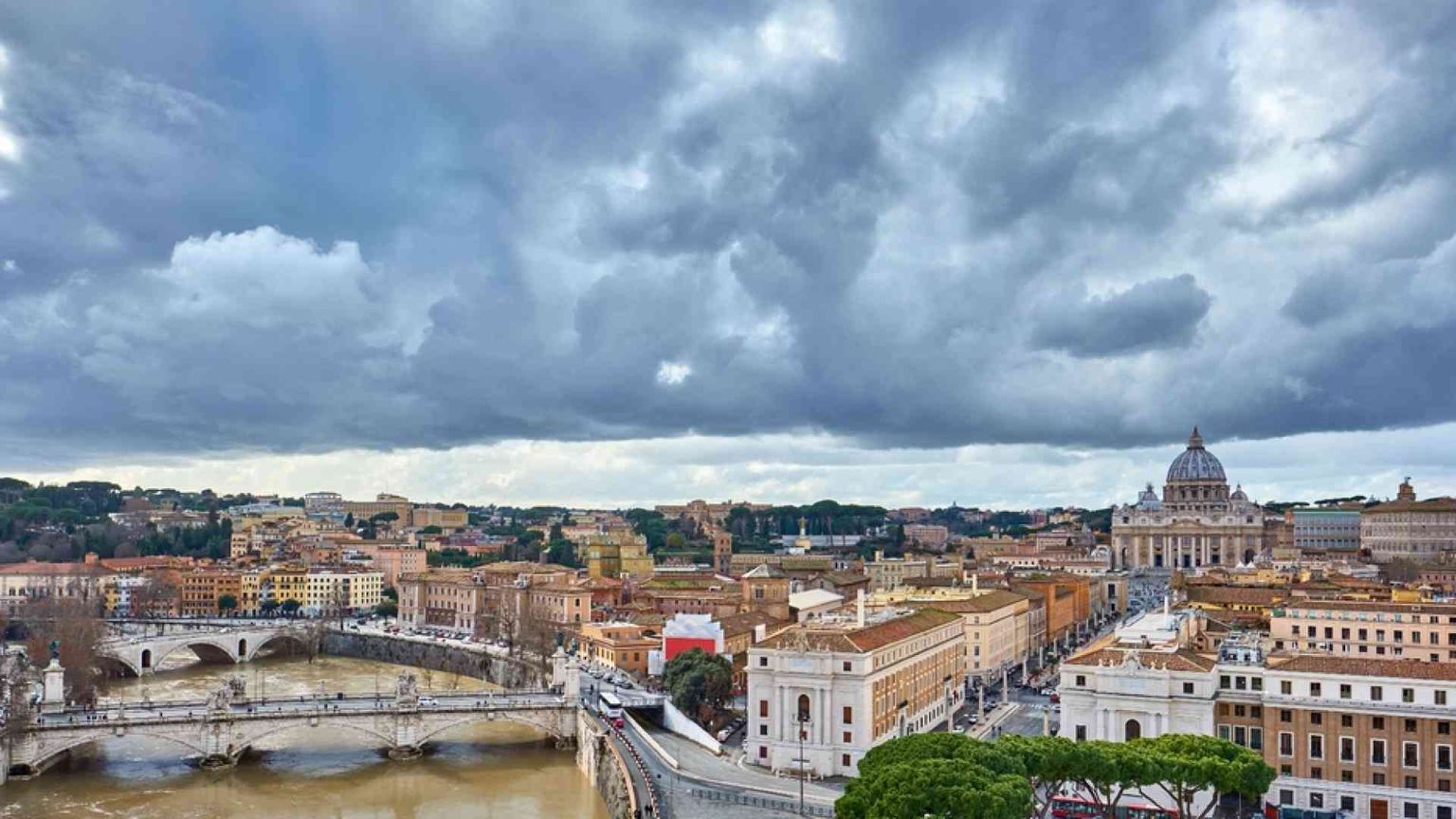 La disparità si costruisce anche col mattone