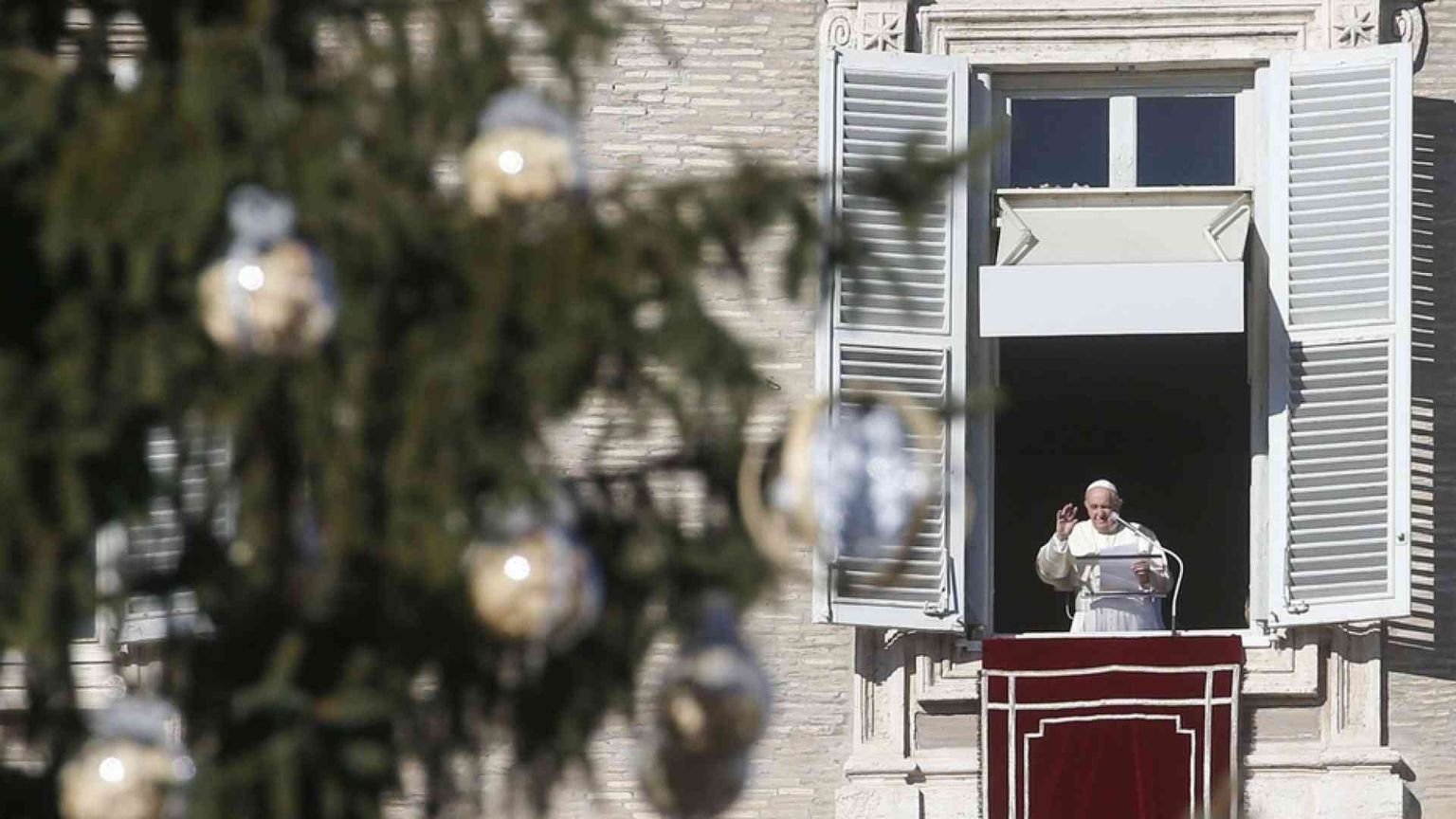 Papa Francesco: portare la gioia di Gesù è il primo atto di carità