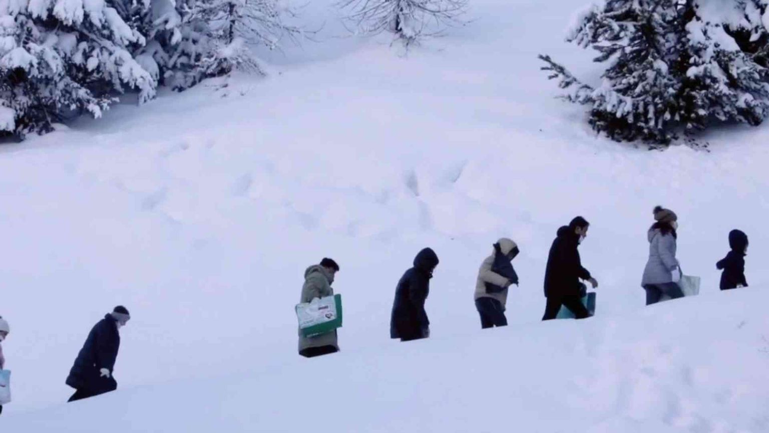 Alta Val di Susa, quei profughi ora accolti sulla rotta di neve e gelo